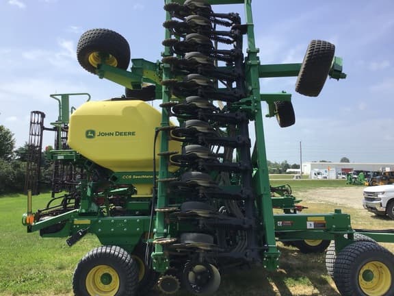 Image of John Deere N542C equipment image 4