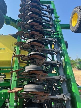 Image of John Deere N542C equipment image 4