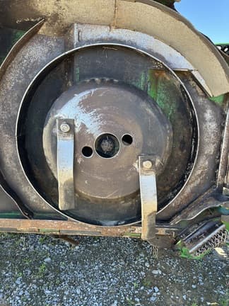 Image of John Deere R15 equipment image 1