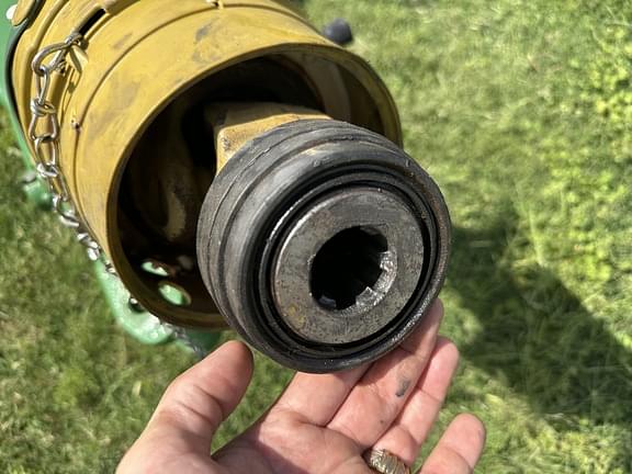 Image of John Deere R10 equipment image 4