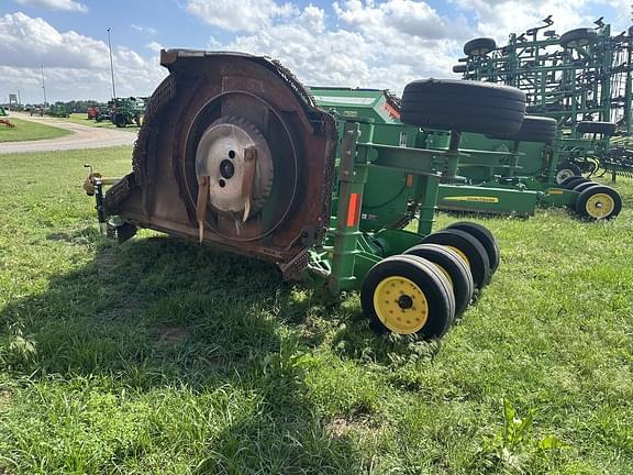 Image of John Deere R15 equipment image 3