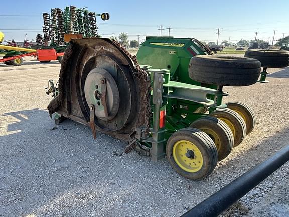 Image of John Deere R15 equipment image 2