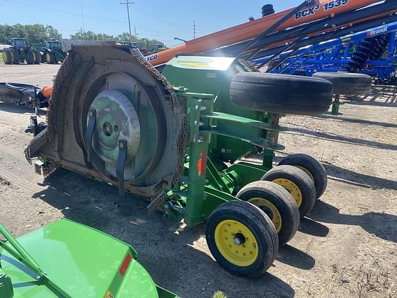 Image of John Deere R15 equipment image 4