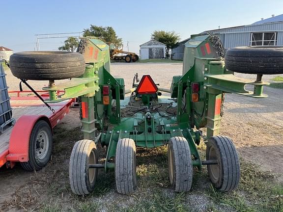 Image of John Deere R15 equipment image 1