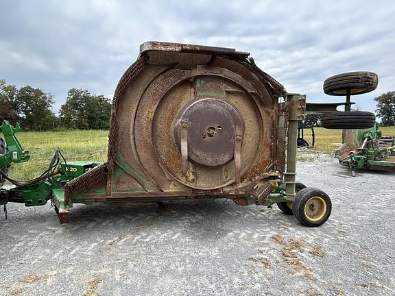 Image of John Deere R20 equipment image 1