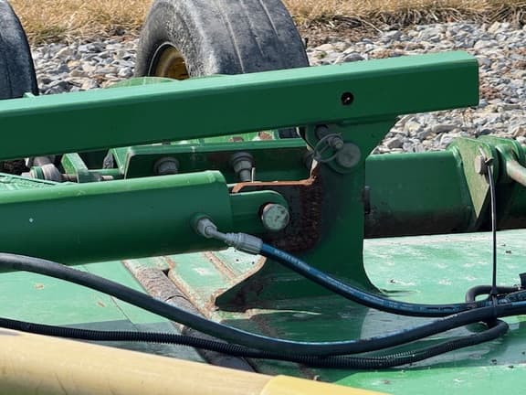 Image of John Deere R20 equipment image 1