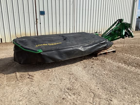 Image of John Deere R310 equipment image 1