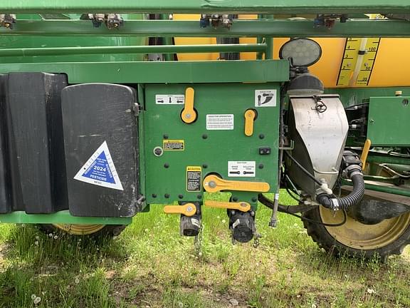 Image of John Deere R4023 equipment image 2