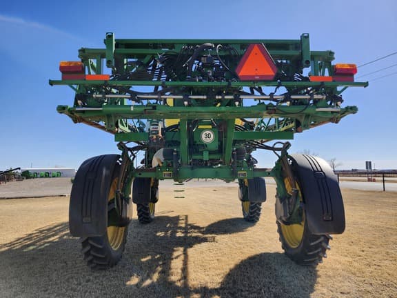 Image of John Deere R4023 equipment image 3