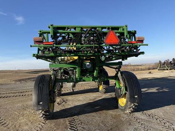 Image of John Deere R4023 equipment image 1