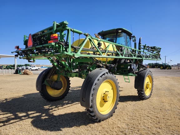 Image of John Deere R4023 equipment image 4