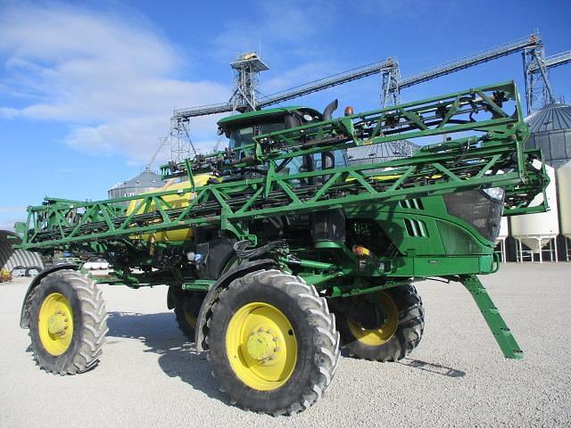 Image of John Deere R4023 equipment image 1