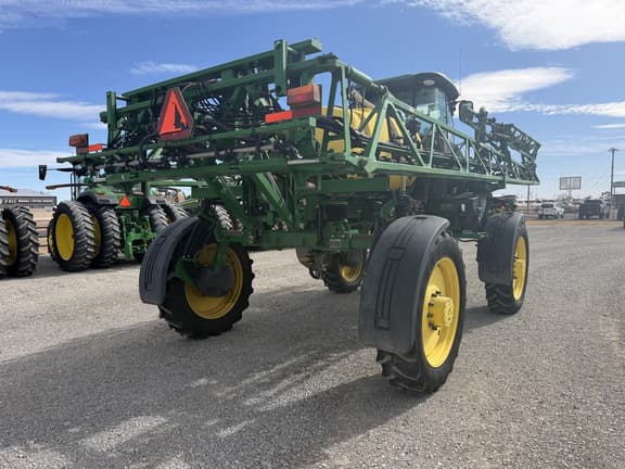 Image of John Deere R4023 equipment image 4