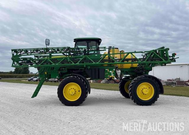 Image of John Deere R4023 equipment image 1