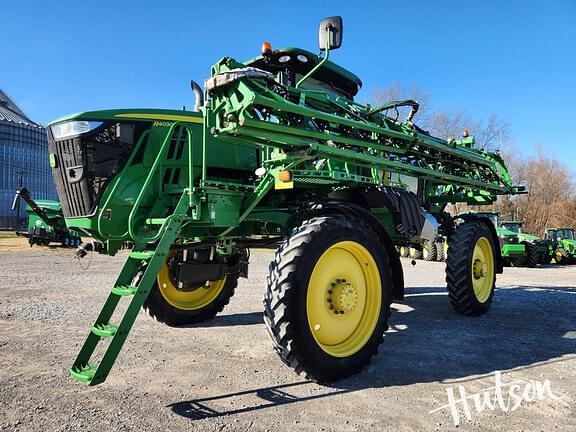 Image of John Deere R4030 equipment image 1