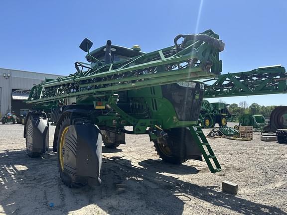 Image of John Deere R4030 equipment image 2