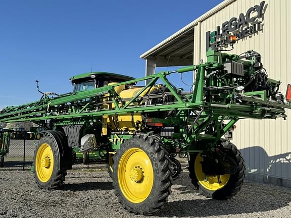 Image of John Deere R4030 equipment image 4