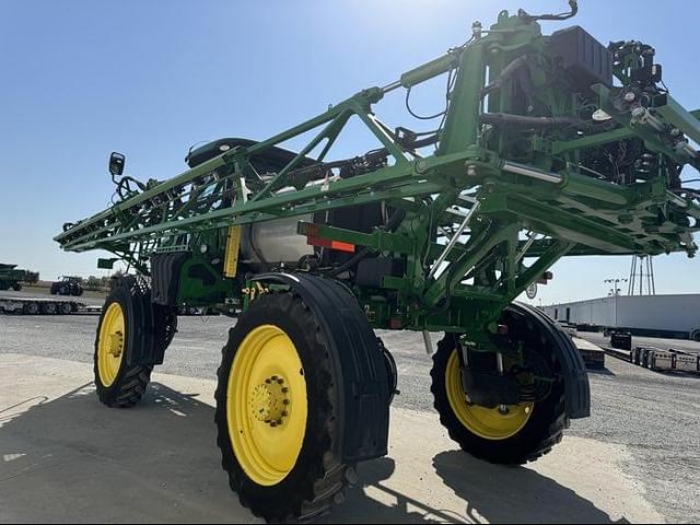 Image of John Deere R4030 equipment image 2