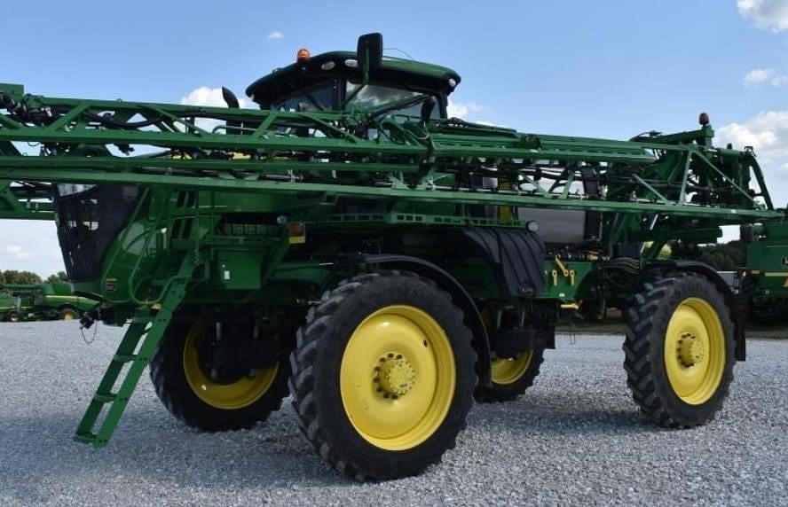 Image of John Deere R4030 Primary image