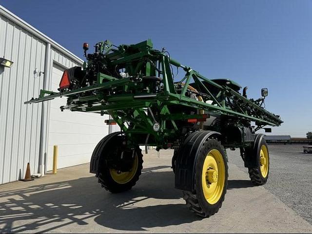 Image of John Deere R4030 equipment image 3