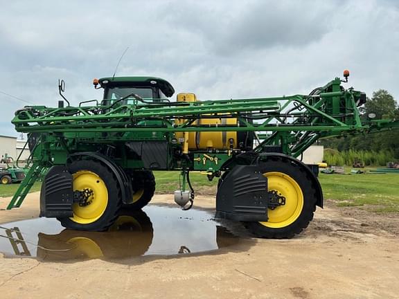 Image of John Deere R4030 equipment image 4