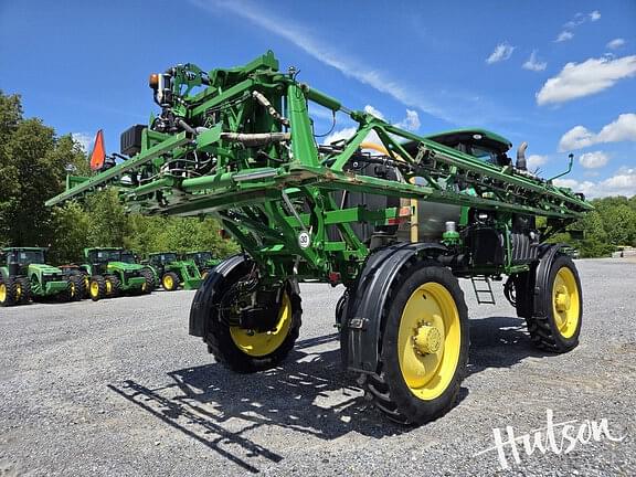 Image of John Deere R4030 equipment image 4
