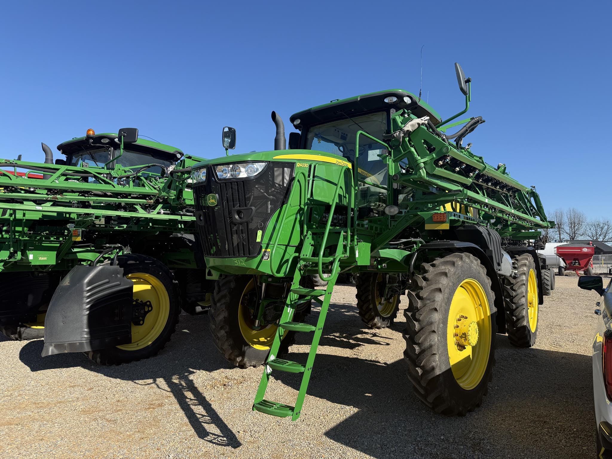 2020 John Deere R4030 Equipment Image0
