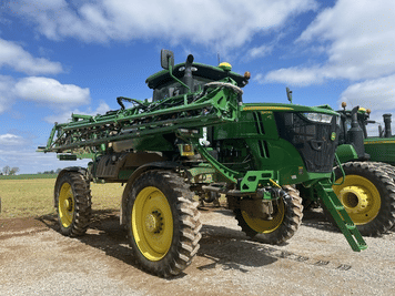 Main image John Deere R4030