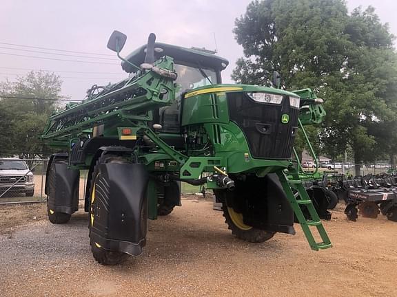 Image of John Deere R4030 equipment image 4