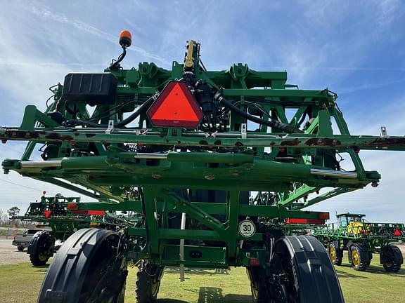 Image of John Deere R4030 equipment image 4