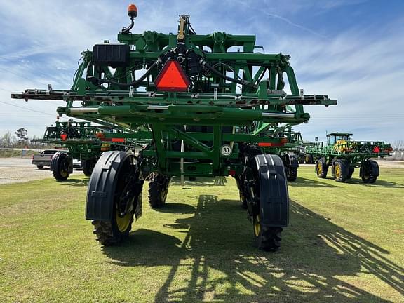 Image of John Deere R4030 equipment image 3