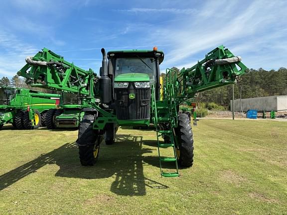 Image of John Deere R4030 equipment image 1