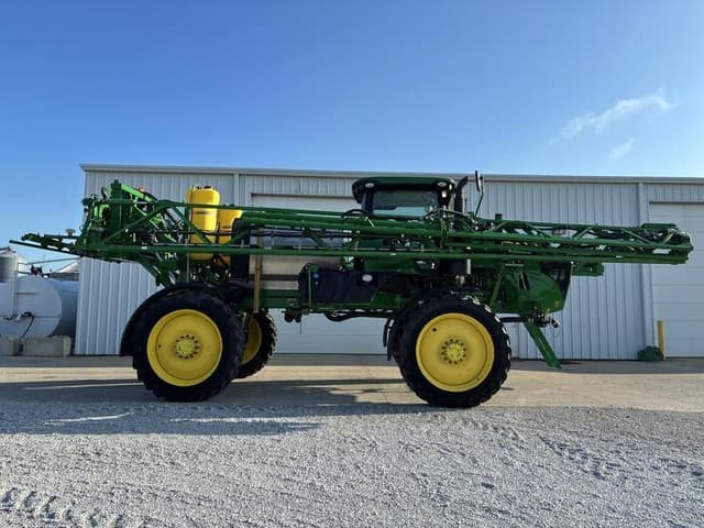 Image of John Deere R4030 equipment image 2