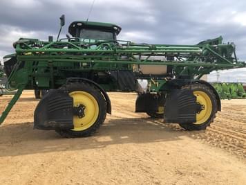 Main image John Deere R4030