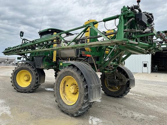 Image of John Deere R4038 equipment image 3