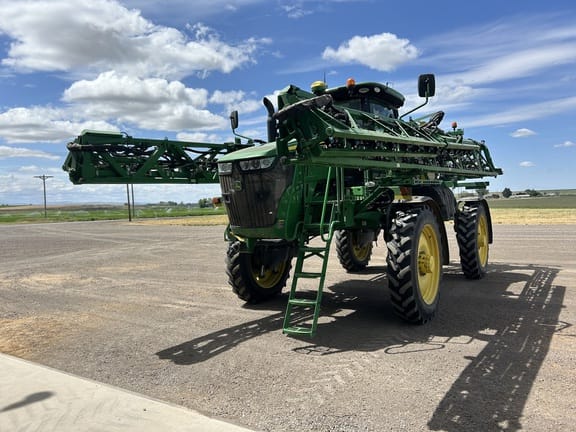 2020 John Deere R4038 Equipment Image0