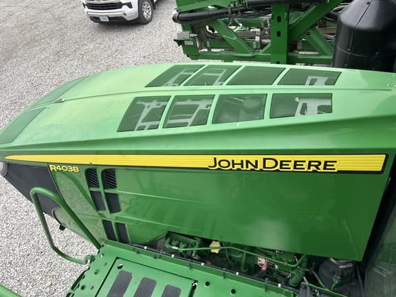 Image of John Deere R4038 equipment image 4