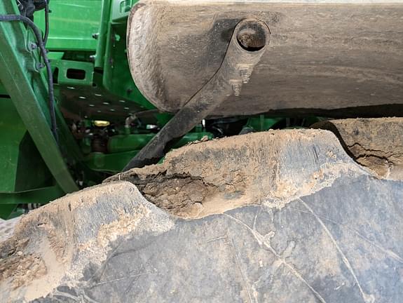 Image of John Deere R4038 equipment image 4