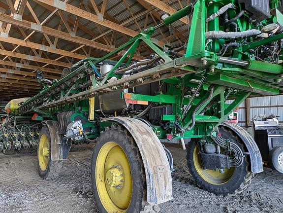 Image of John Deere R4038 equipment image 3
