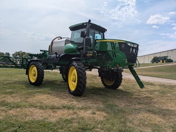 Image of John Deere R4038 equipment image 2