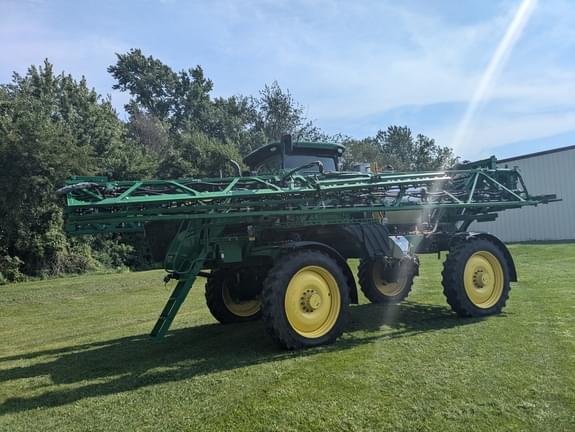 Image of John Deere R4038 equipment image 3
