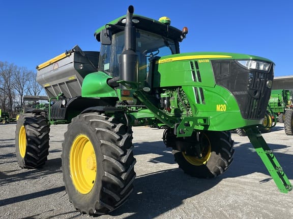 Main image John Deere R4038