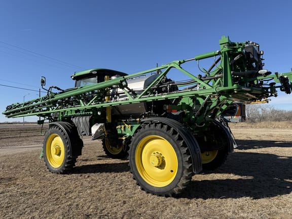 2020 John Deere R4038 Equipment Image0
