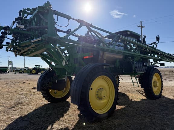 Image of John Deere R4038 equipment image 2