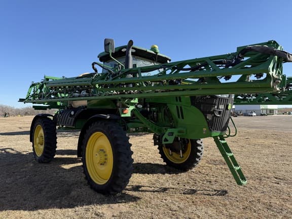 Image of John Deere R4038 equipment image 4