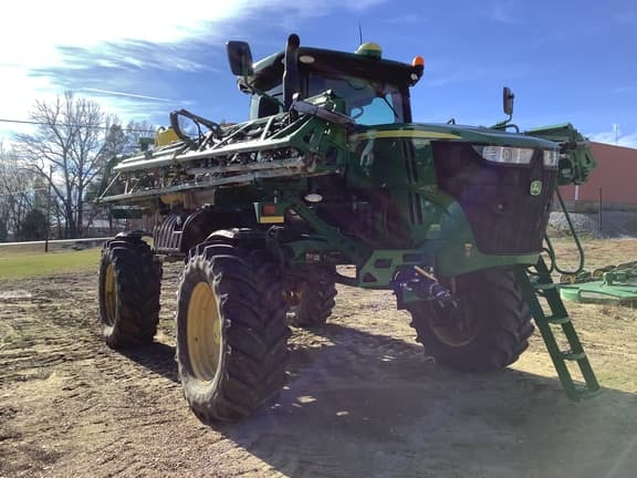 Image of John Deere R4038 equipment image 1