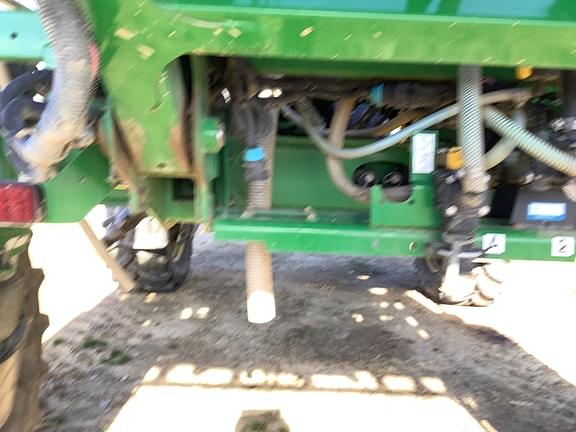 Image of John Deere R4038 equipment image 1