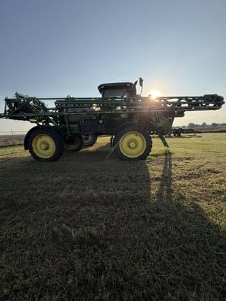 Image of John Deere R4038 equipment image 2