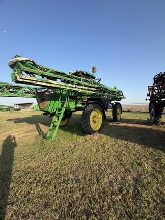 Image of John Deere R4038 equipment image 4