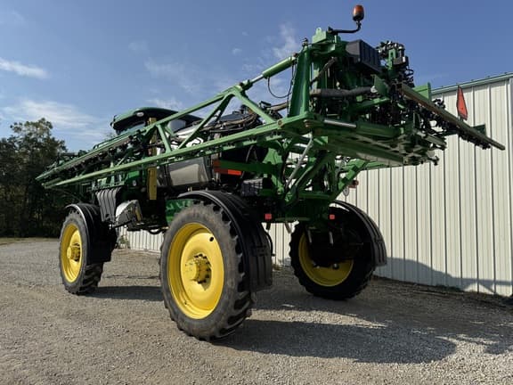 Image of John Deere R4038 equipment image 3